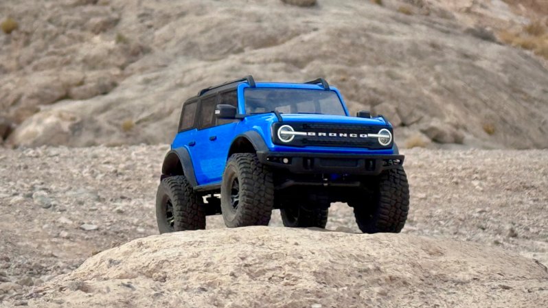 traxxas trx4m radio controlled rock crawler review and test