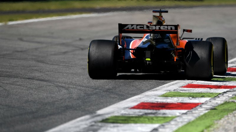 McLaren Announces F1 Engine Contract With Renault Through 2020