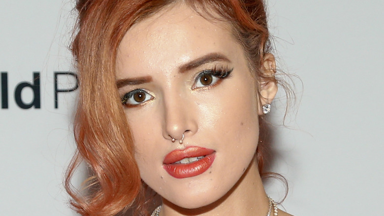 Bella Thorne posing for photo