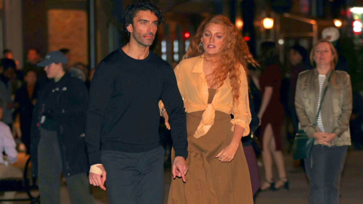 JERSEY CITY, NJ - JANUARY 12: Justin Baldoni and Blake Lively are seen on the set of 'It Ends with Us' on January 12, 2024 in Jersey City, New Jersey. (Photo by Jose Perez/Bauer-Griffin/GC Images)