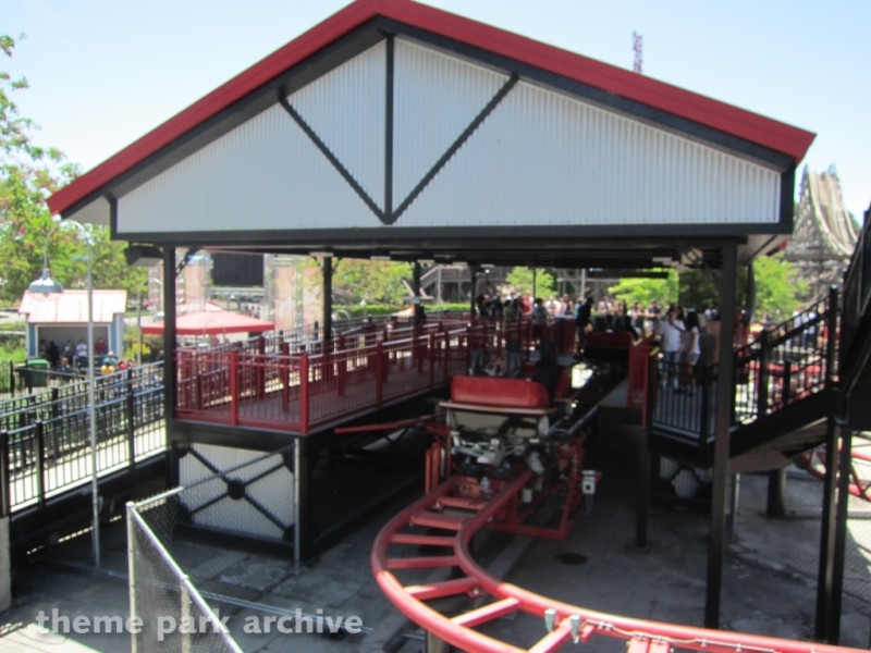 Pandemonium at Six Flags Discovery Kingdom