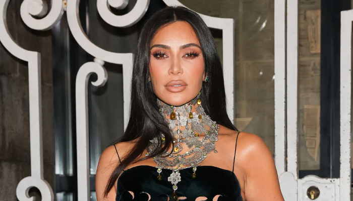 Kim Kardashian pens down an appeal for firefighters working in LA