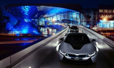 BMW i8 deliveries begin