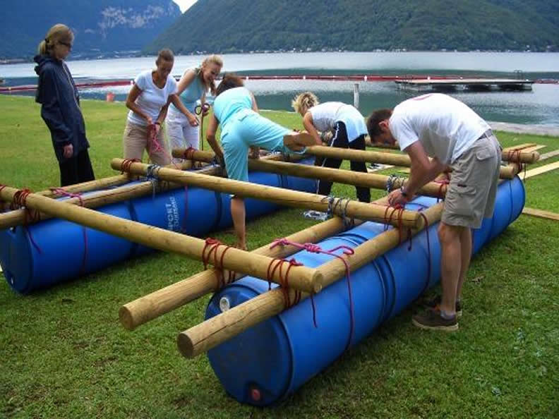 Image 0 - Raft Building