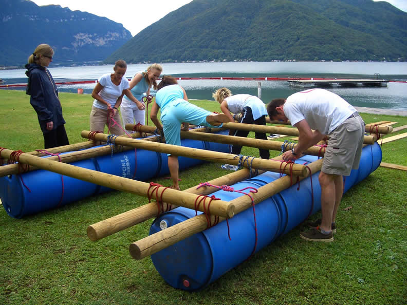 Image 5 - Raft Building