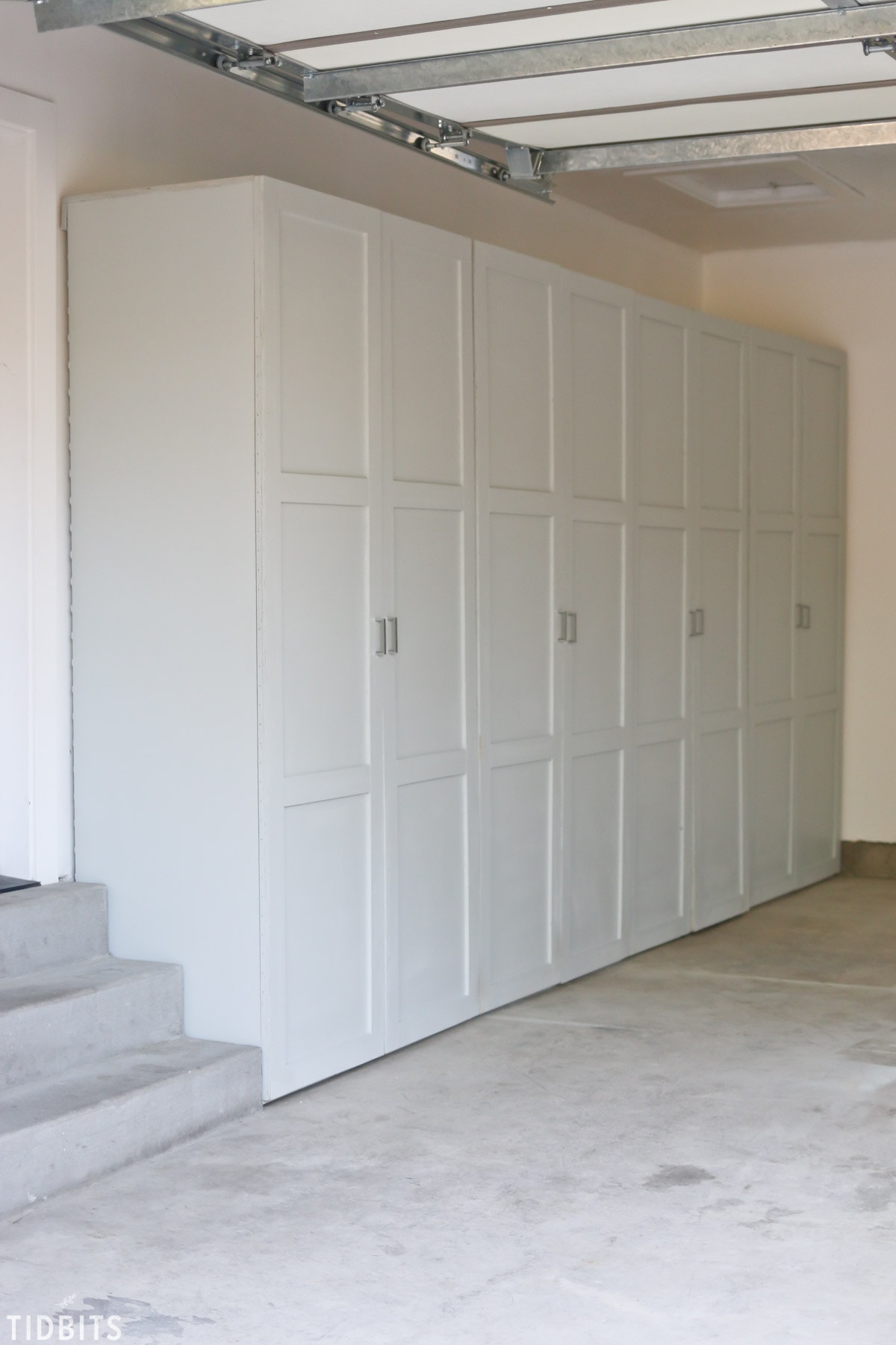 Garage storage cabinets