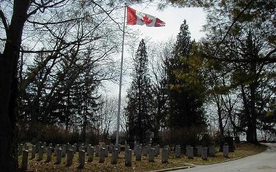 Commonwealth War Graves Woodlawn Memorial Park Cemetery