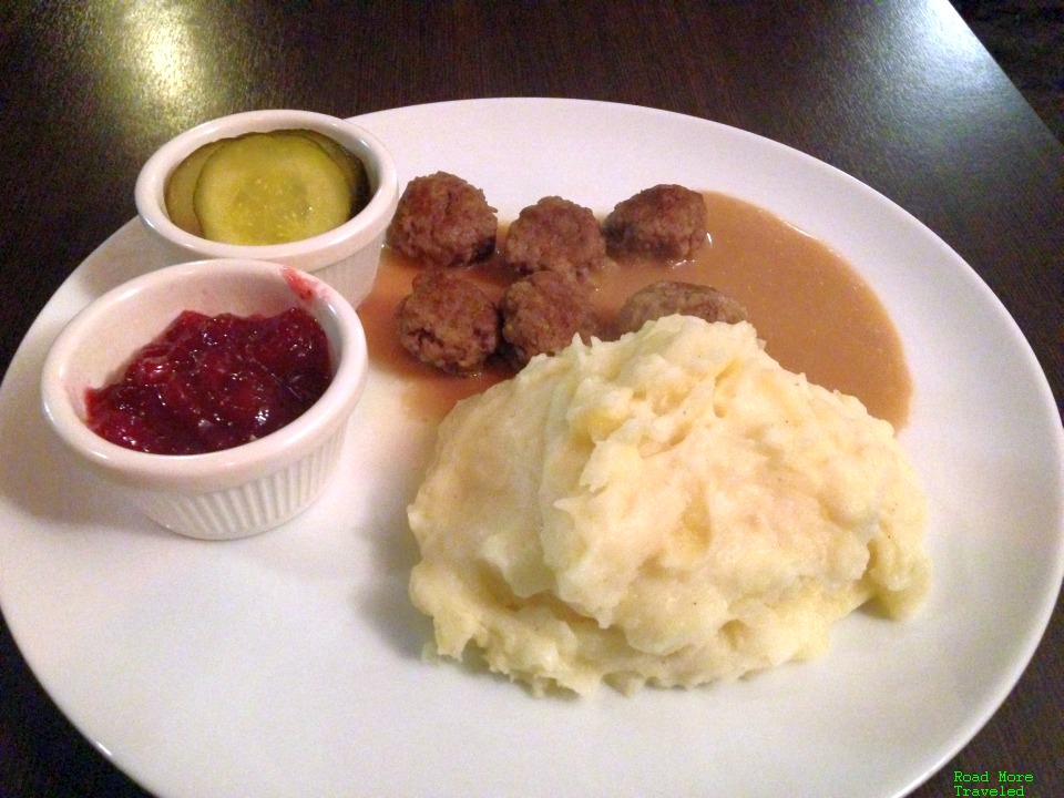 Swedish meatballs with mashed potatoes