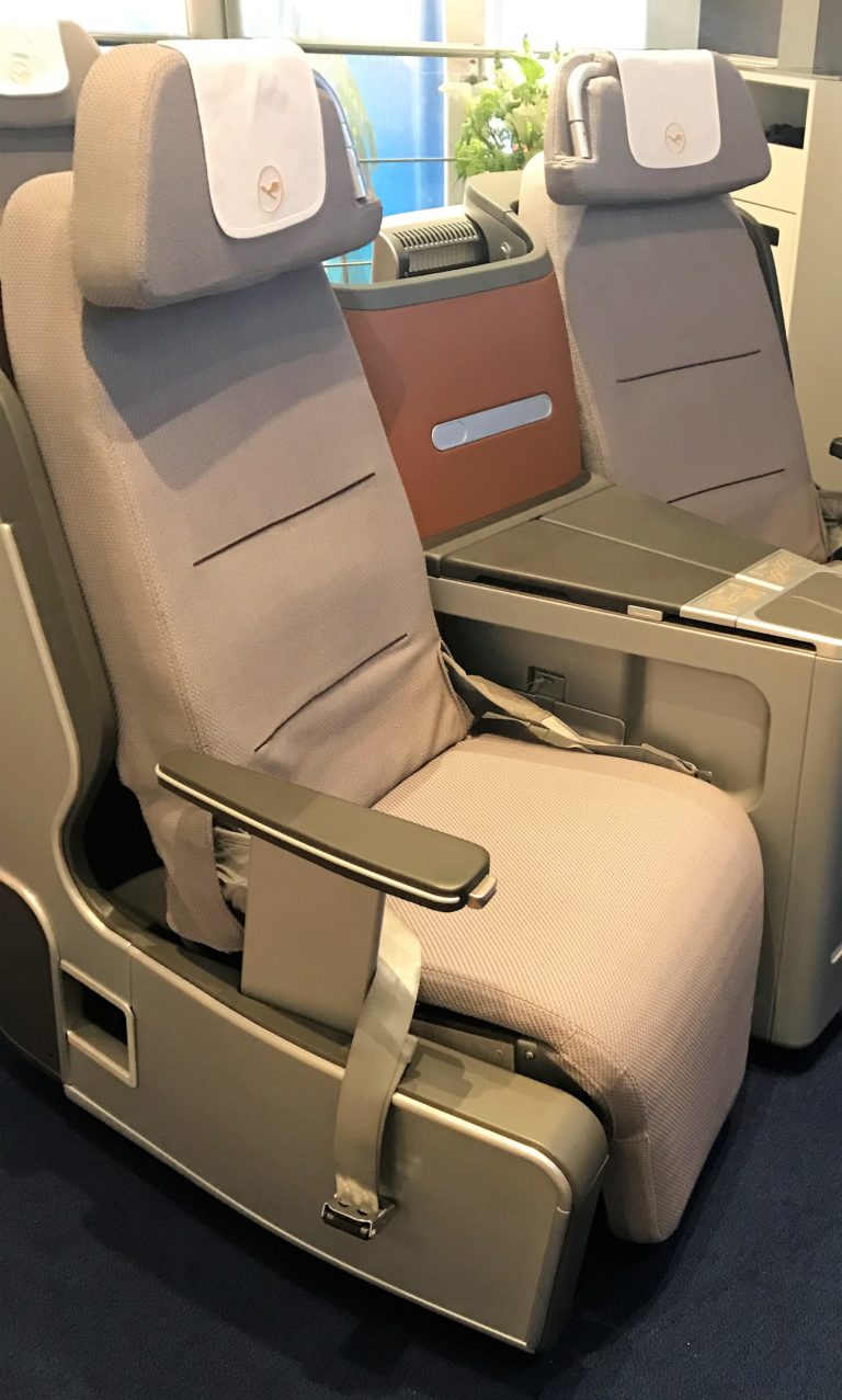 NEWS & OFFERS: Finally Lufthansa has a halfway decent seat and Double ...