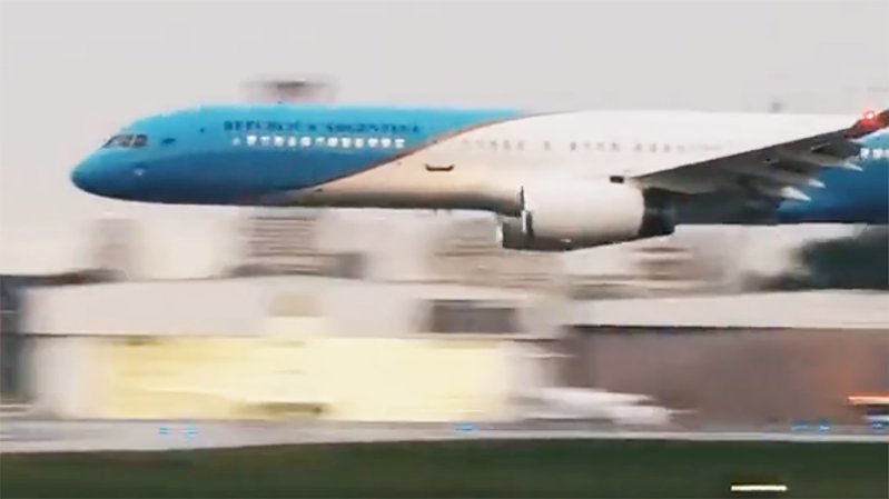 Argentina low flying 757