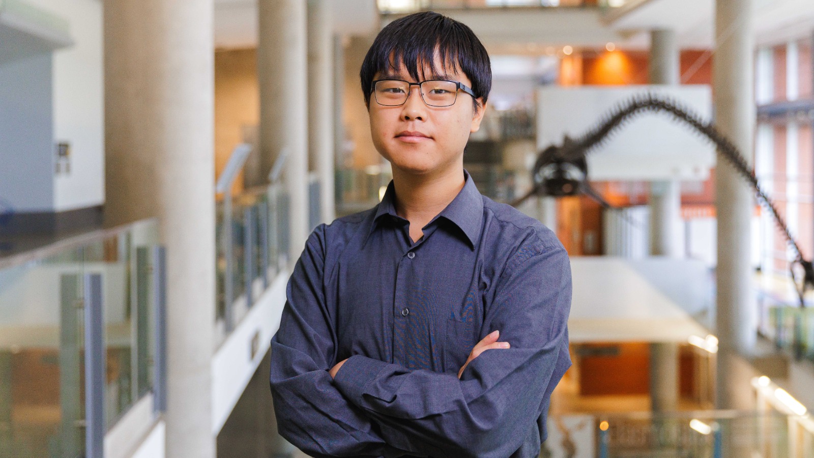 Shen Zhou was drawn to the U of A because of its excellence in AI research. Now, the Schulich Leader Scholarship recipient intends to use the power of computing to make a difference in the world. (Photos: Alex Pugliese)