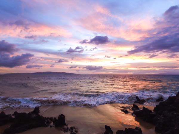 Topside shot of a Maui Sunset taken with SeaLife Micro 3.0