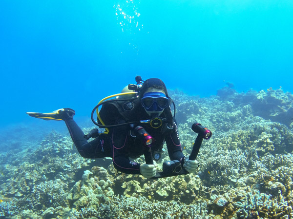 UWPG Jenna Szerlag diving Lanai, HI with the Micro 3.0 Pro 5000 Duo Set