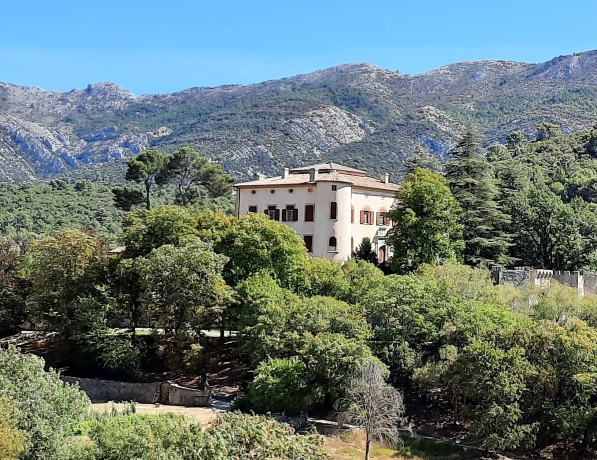 Château-de-Vauvenargues-pablo-picasso-castles-southern-france