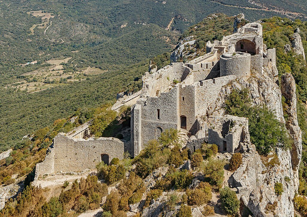 cathar-castles-Château_de_Peyrepertuse-south-of-france