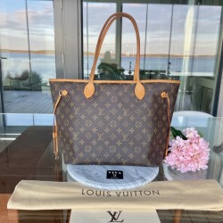 Louis Vuitton Neverfull MM tote