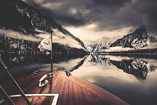 focus photography of boat sailing, boat, river, snow, winter