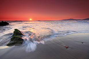 timelapse photography of ocean wave