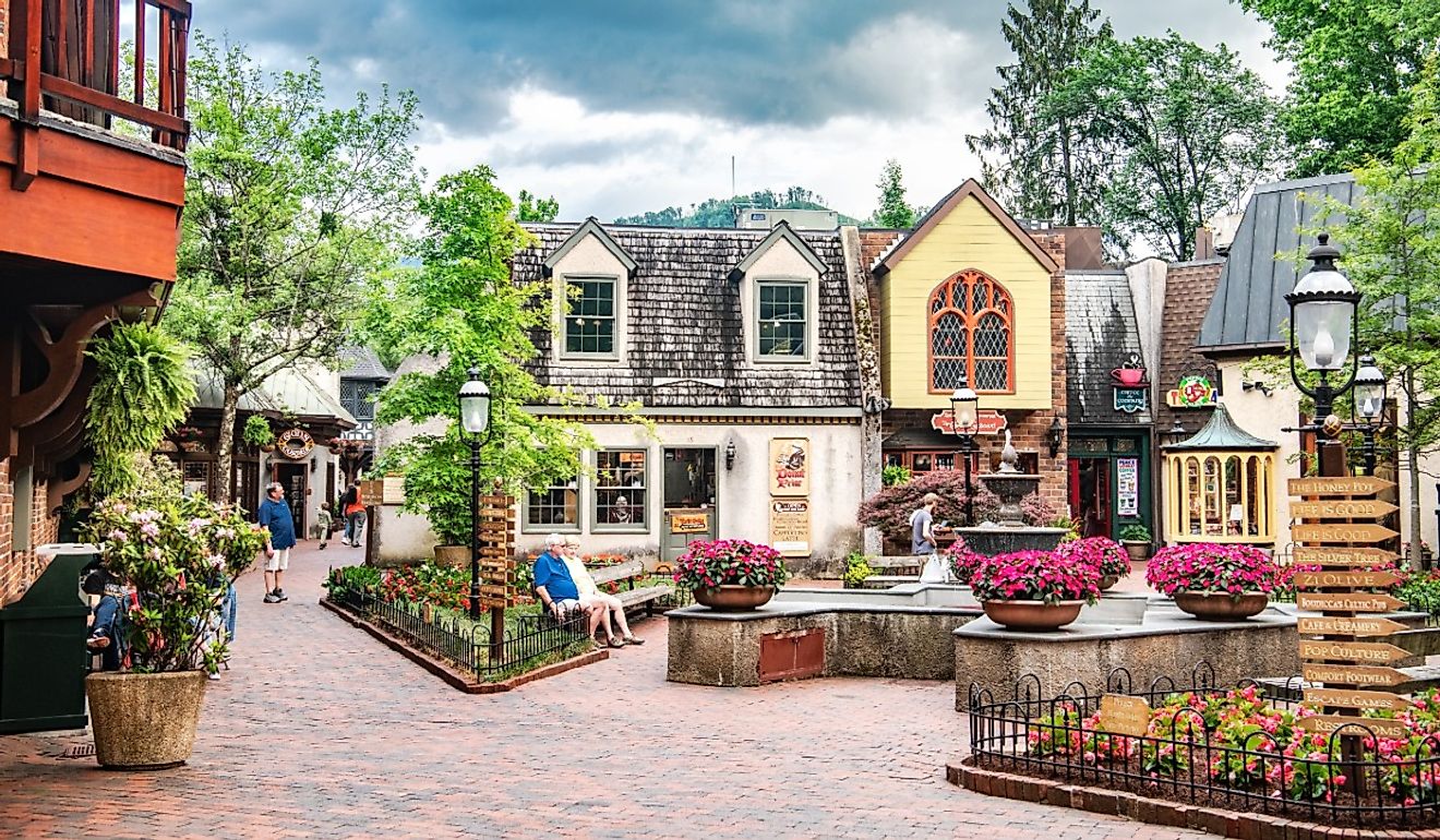 Downtown Gatlinburg, Tennessee. Image credit Kosoff via Shutterstock.com