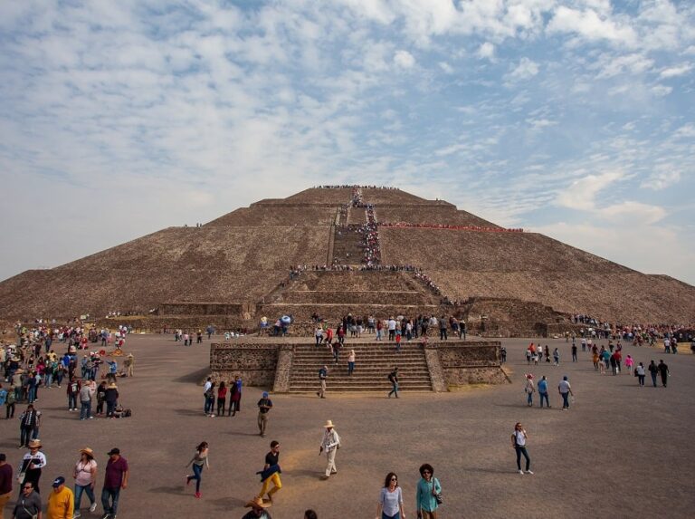 18 Most Famous Landmarks in Mexico