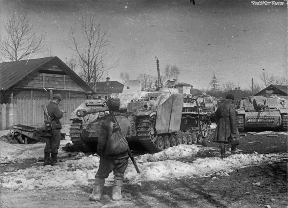 StuG G Proskurov March 1944 | World War Photos