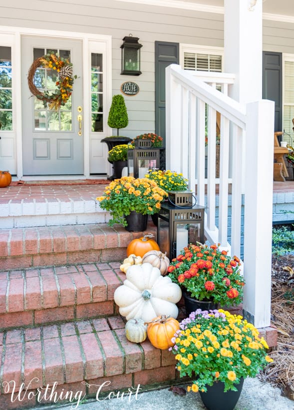 Inspiring Front Porch Decor Ideas For Fall | Worthing Court