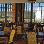 Old Faithful Lodge - Dining Room