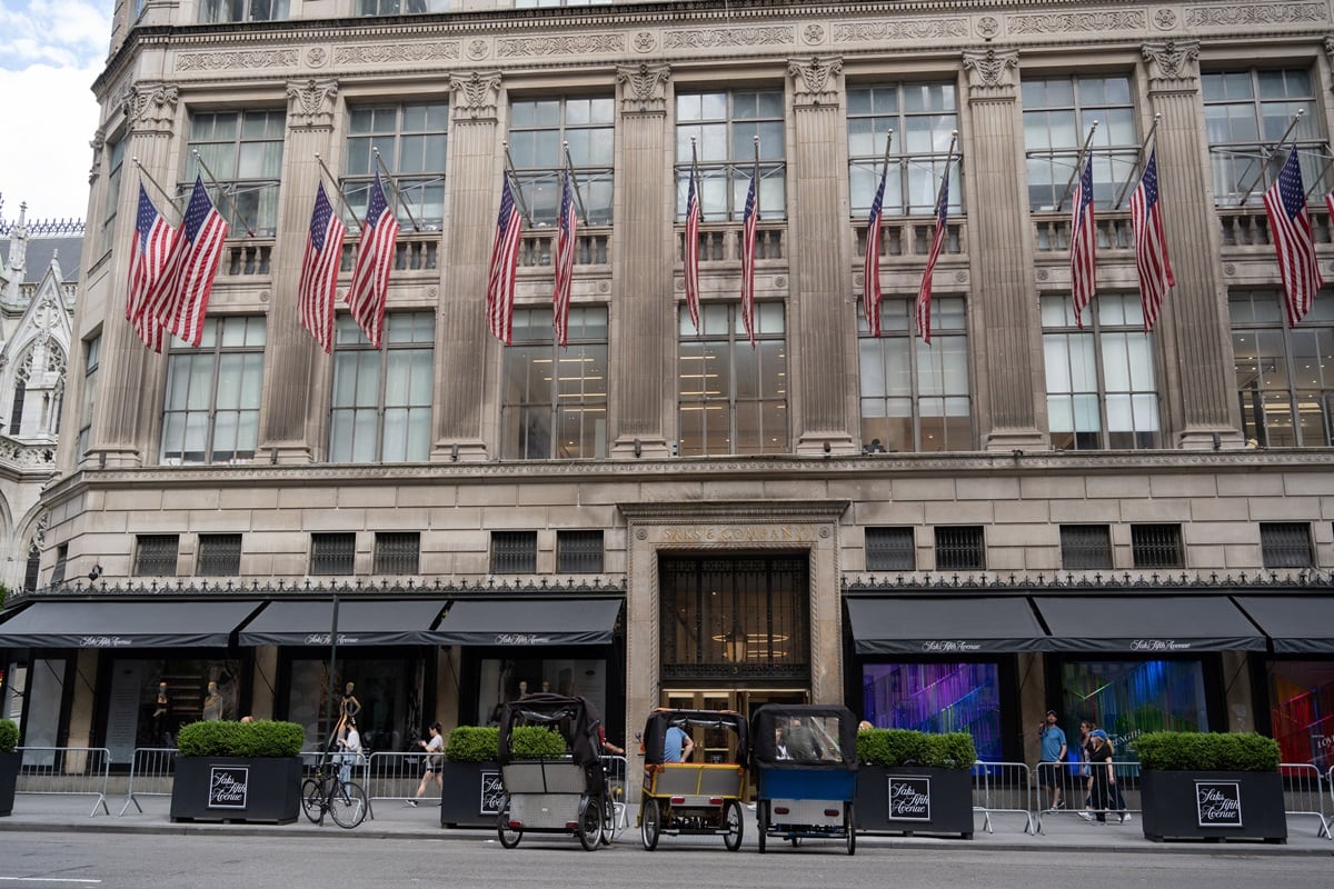 The Saks Fifth Avenue flagship store is located in Midtown Manhattan, New York City, on Fifth Avenue between 49th and 50th Streets