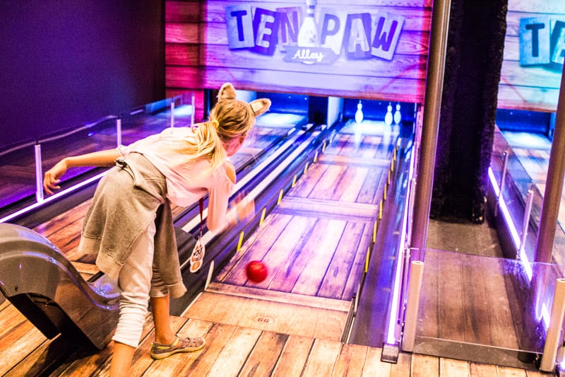 girl playing Ten pin bowling at Great Wolf Lodge, Minnesota