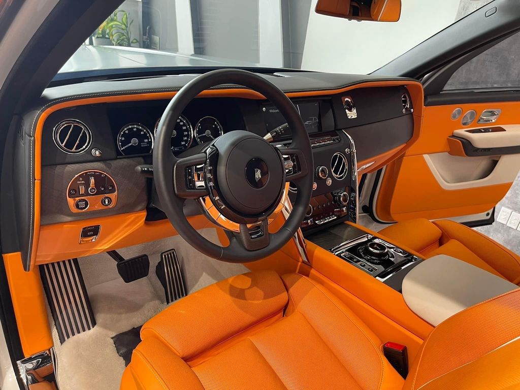 Used 2023 RollsRoyce Cullinan Black Badge Original MSRP 491750 Mandarin Orange  Interior Carbon FIBER For Sale Special Pricing  Chicago Motor Cars  Stock 20272A