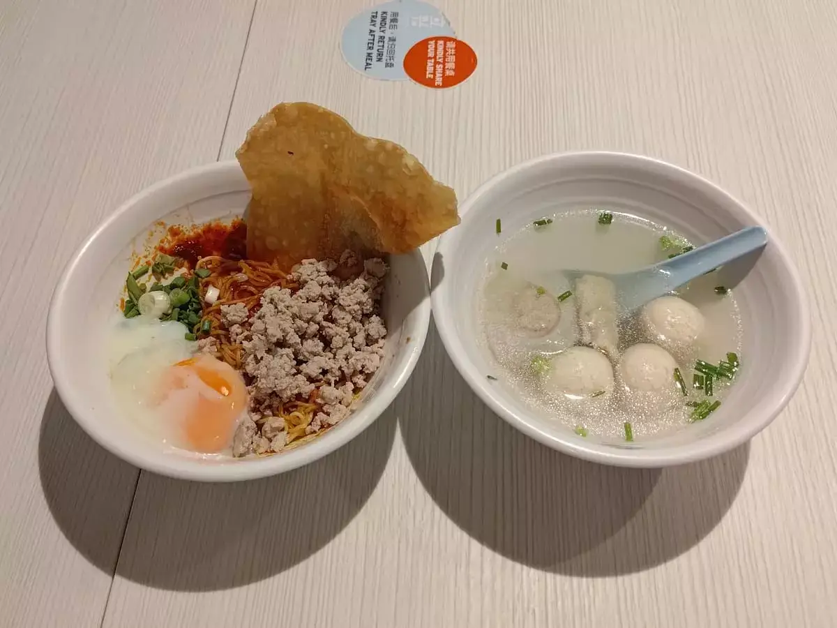 LiXin Teochew Fishball Noodles: The Folks Favourite Noodles Mee Kia & Fishball Soup