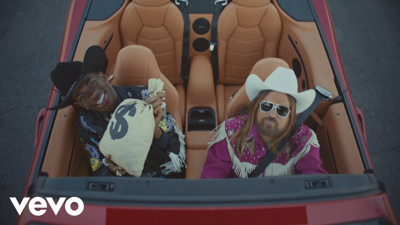 Lil Nas XがBilly Ray Cyrusをゲストに迎えた最新ヒット曲「Old Town Road」のミュージック・ビデオを公開