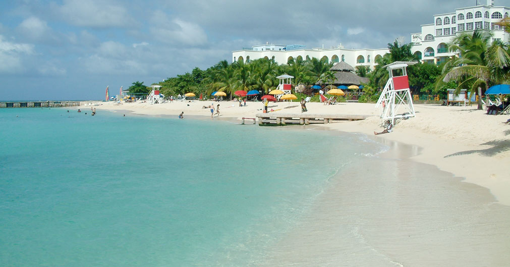 Doctors Cave Beach - Best Beaches in Jamaica – Private Jamaican Tour Guide