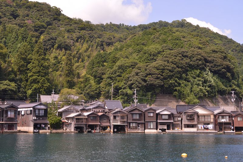 海とともにある京都の暮らし『伊根の舟屋』 – Funaya old houses stand at Ine bay, Kyoto