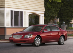 Buick Lucerne Super, Reklama